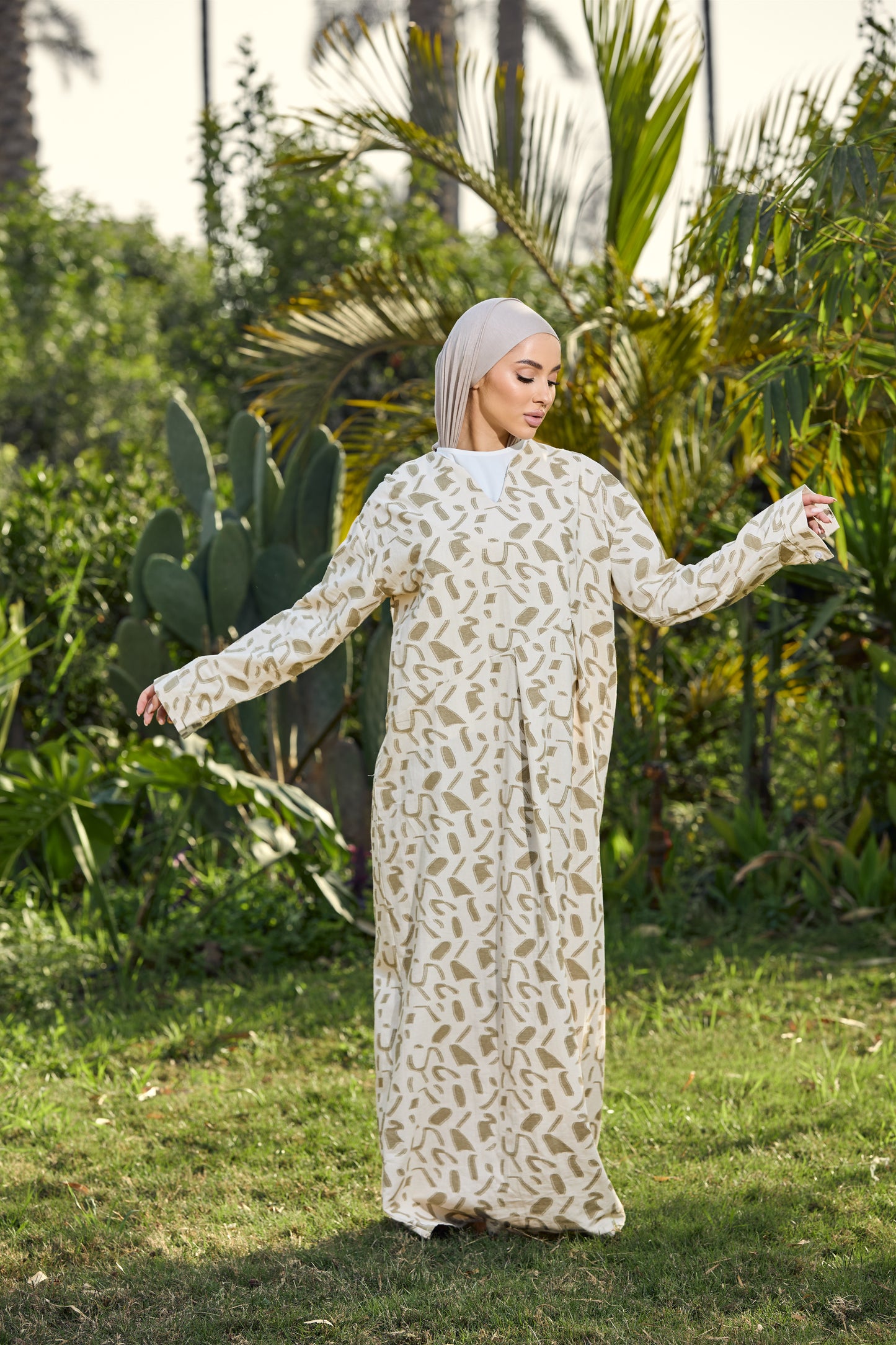 Aura Abaya