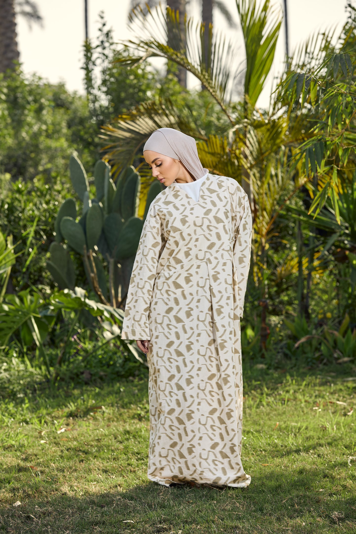 Aura Abaya