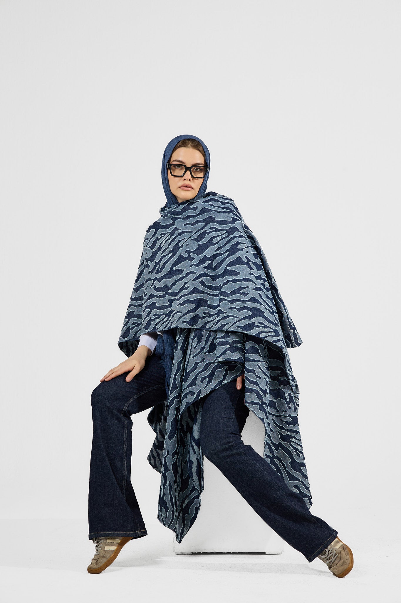 Waves Poncho