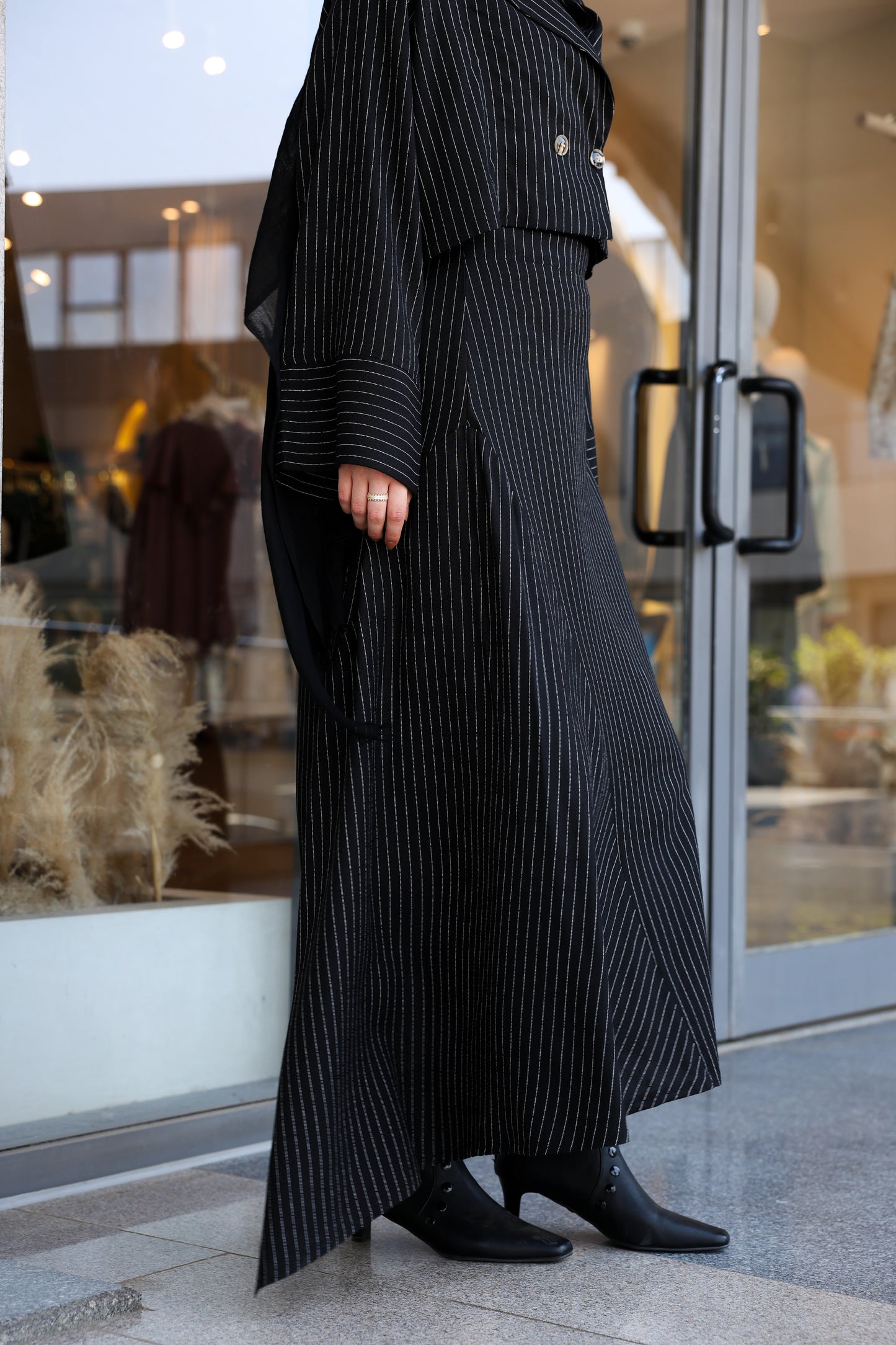 Noir Skirt
