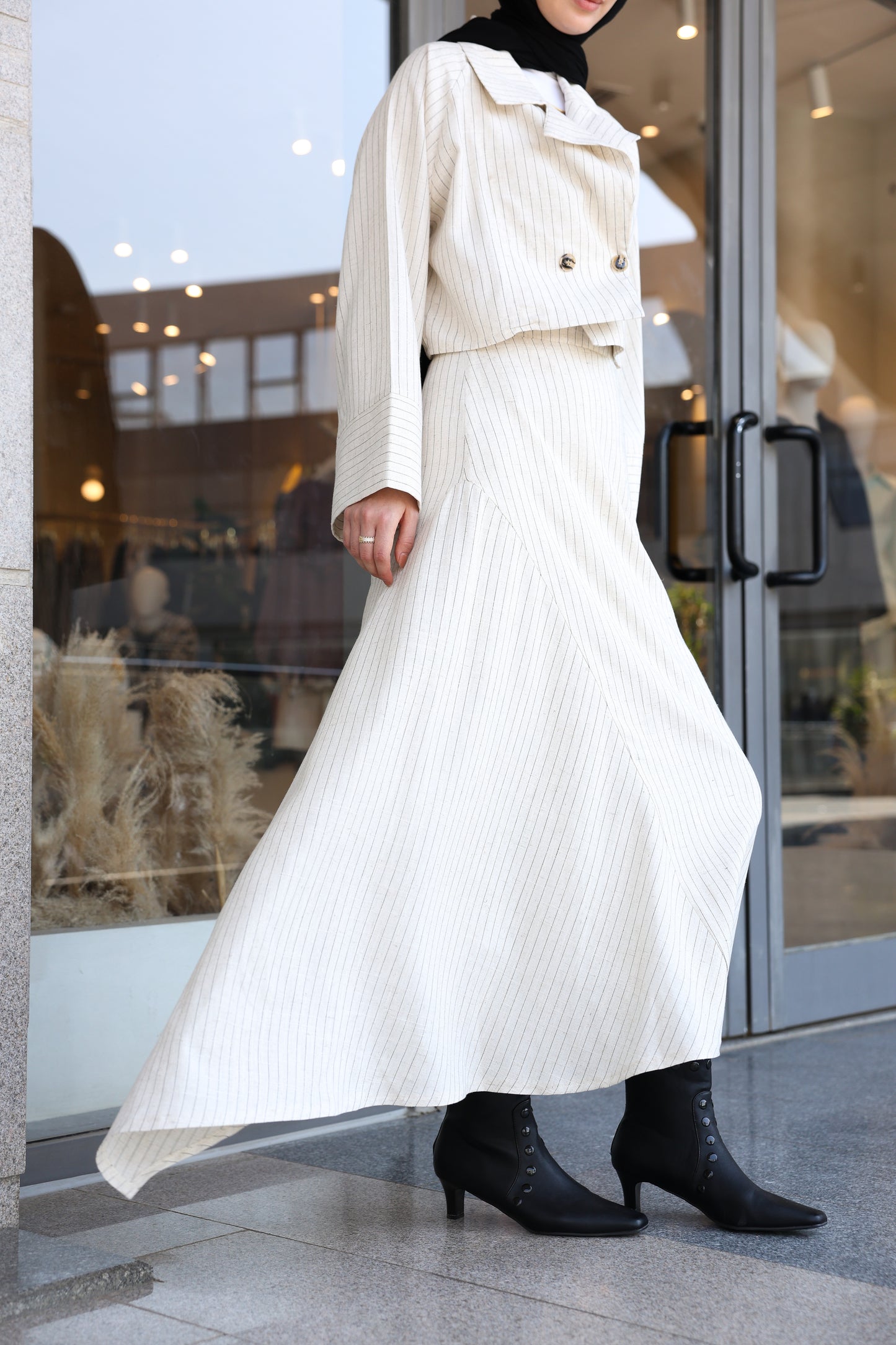 Noir Skirt