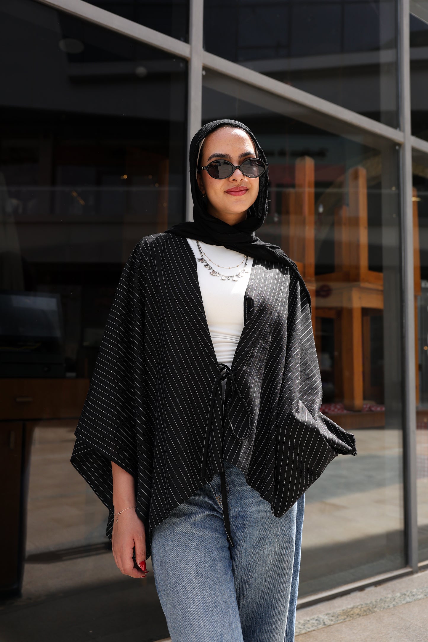 Noir Shawl